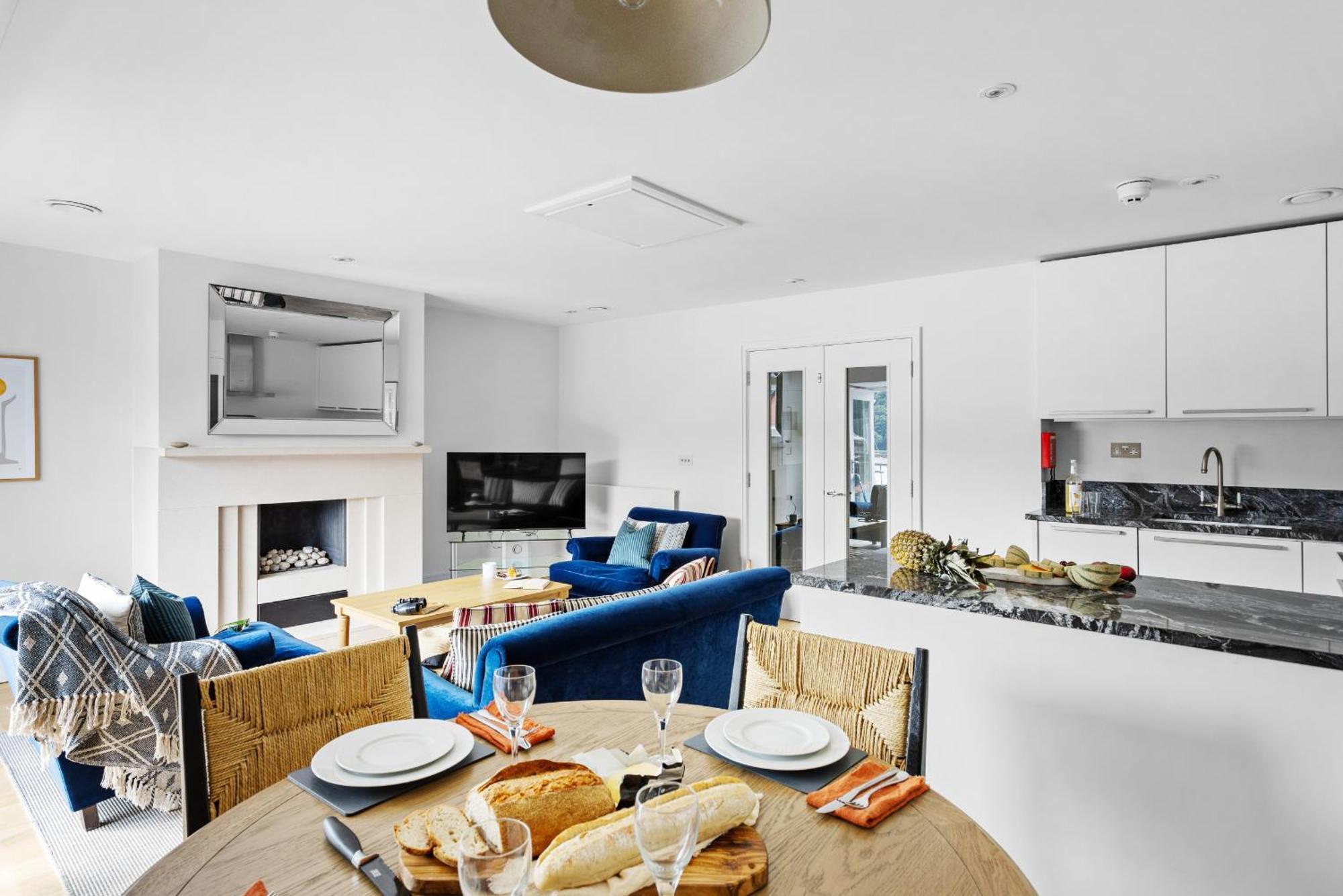 Dart Marina - Luxury Apartment On Marina Дартмут Екстериор снимка