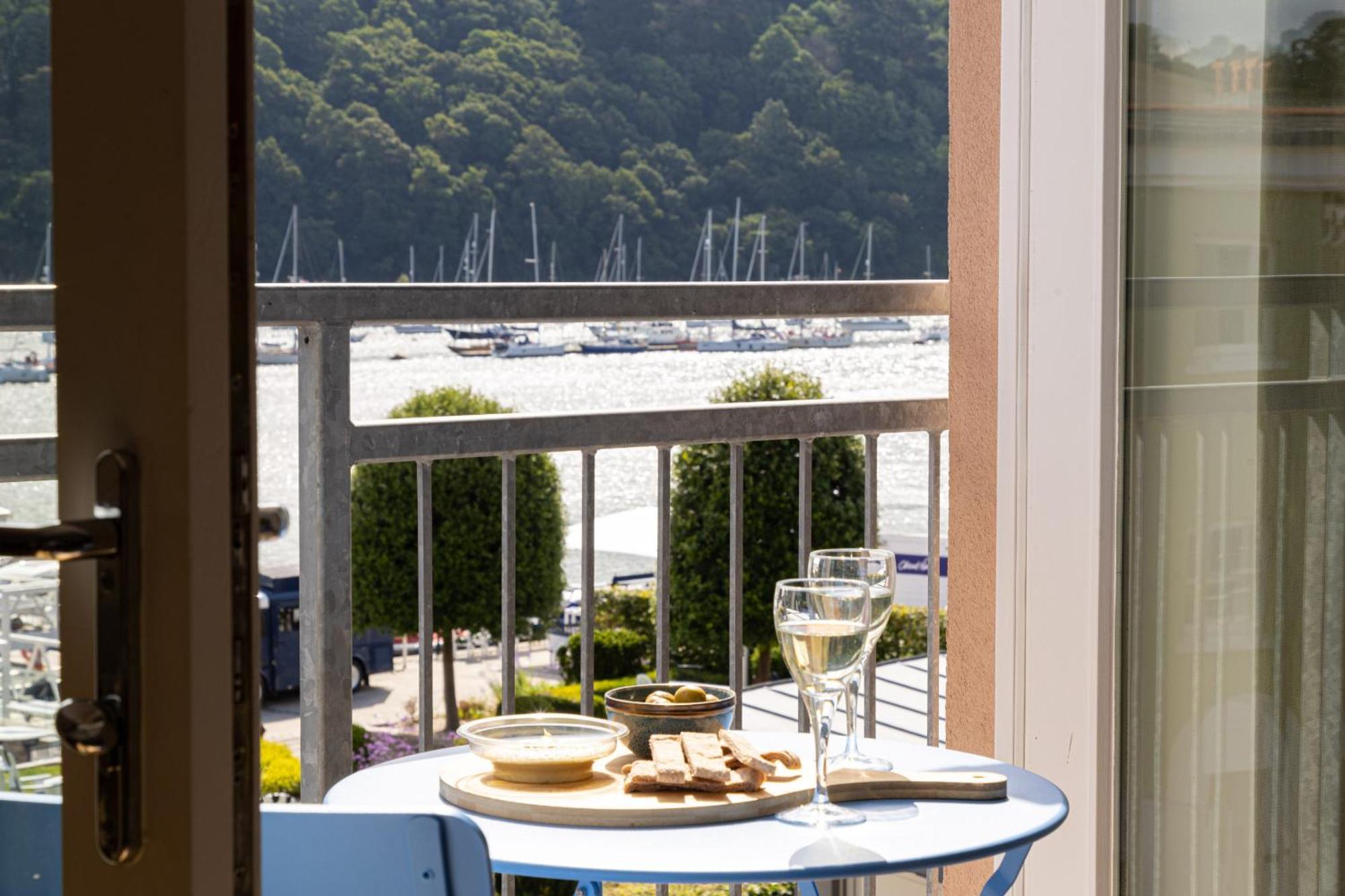 Dart Marina - Luxury Apartment On Marina Дартмут Екстериор снимка